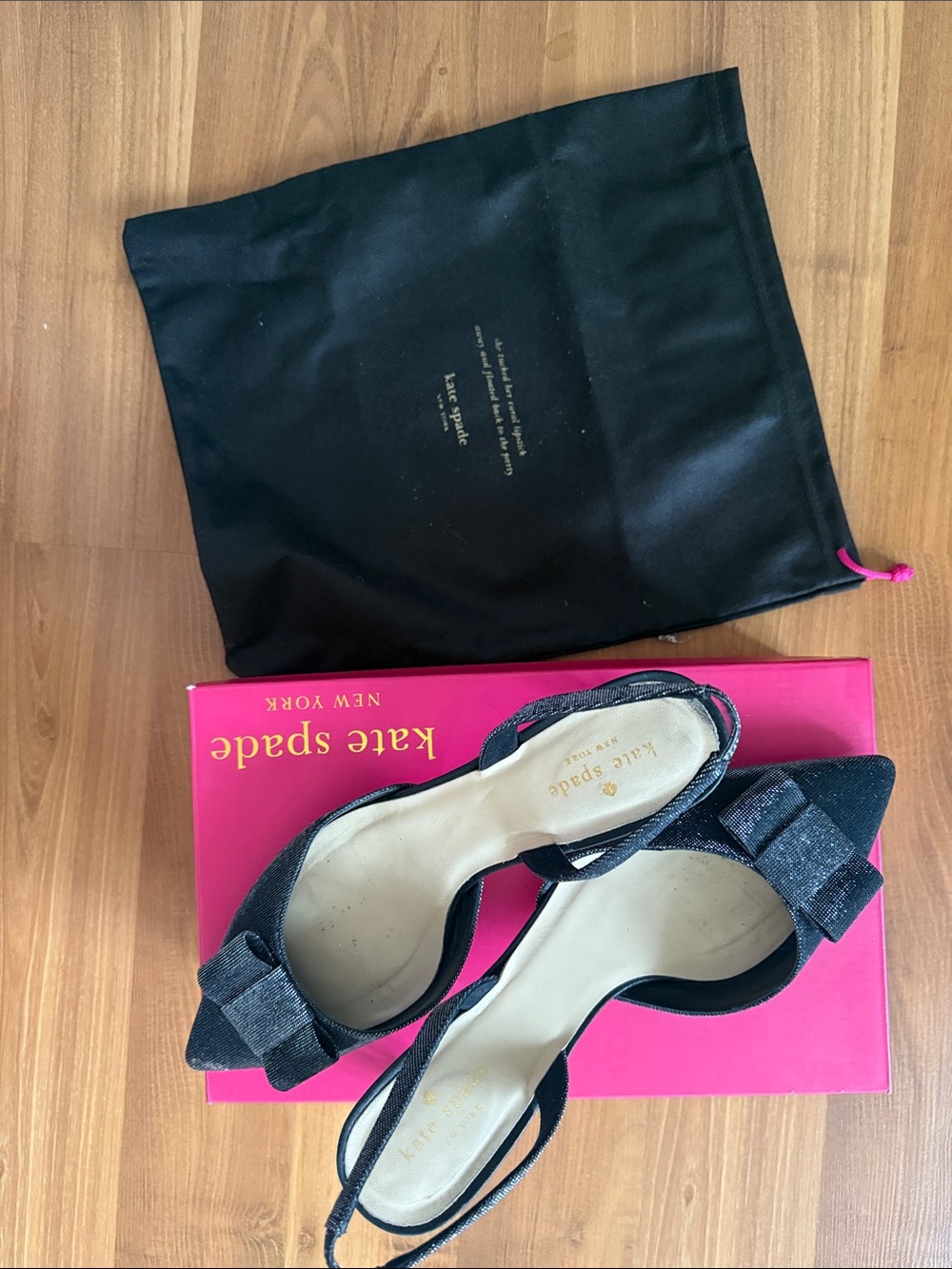 kate spade kitten heel sling back black shoe with Hot Pink Box and dustbag - Picture 3 of 8